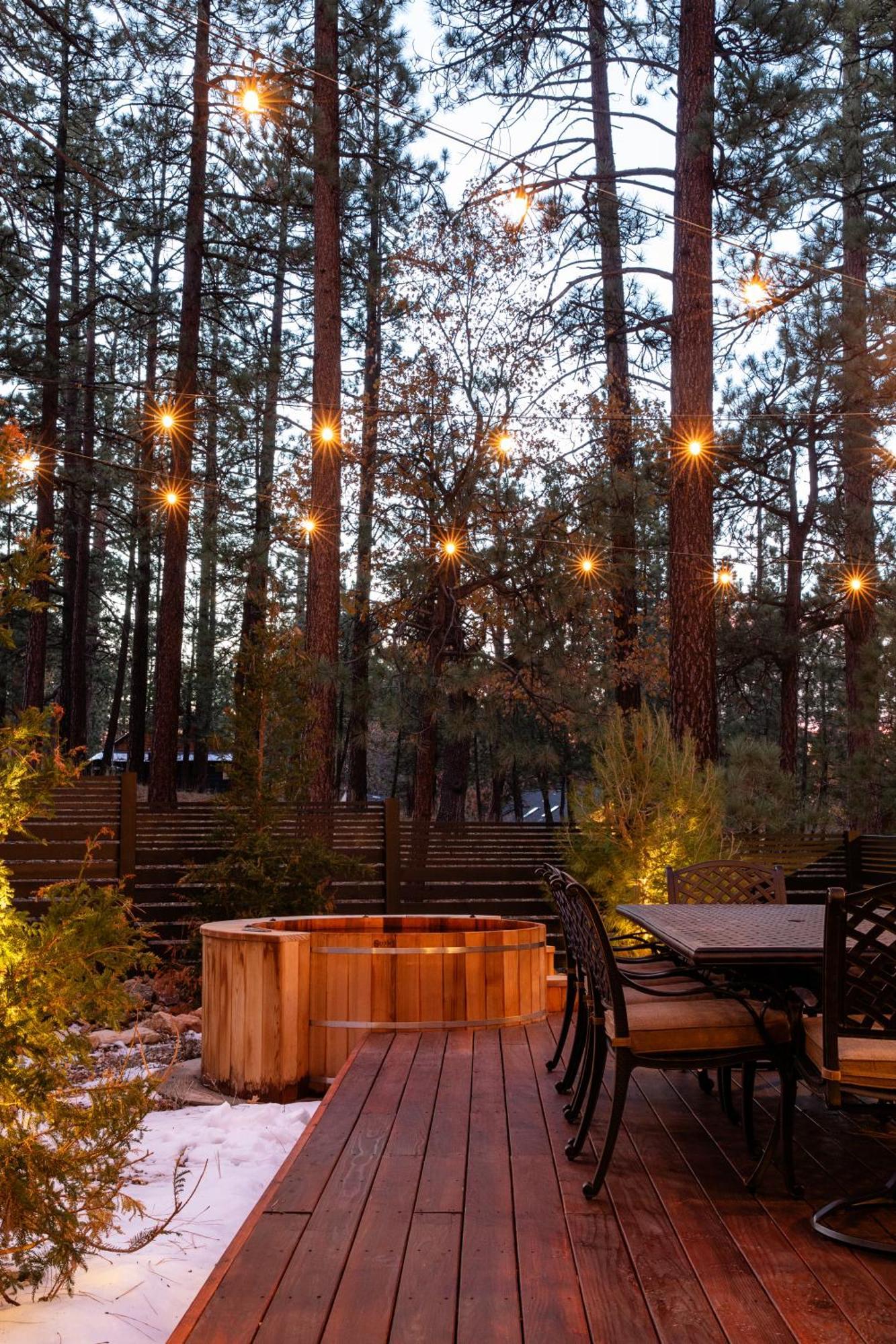 Np Boutique Lodge Биг Бэар Лейк Номер фото